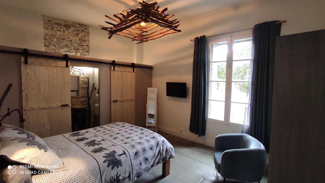 La Vigneronne Des Costieres Bed & Breakfast Vauvert Dış mekan fotoğraf